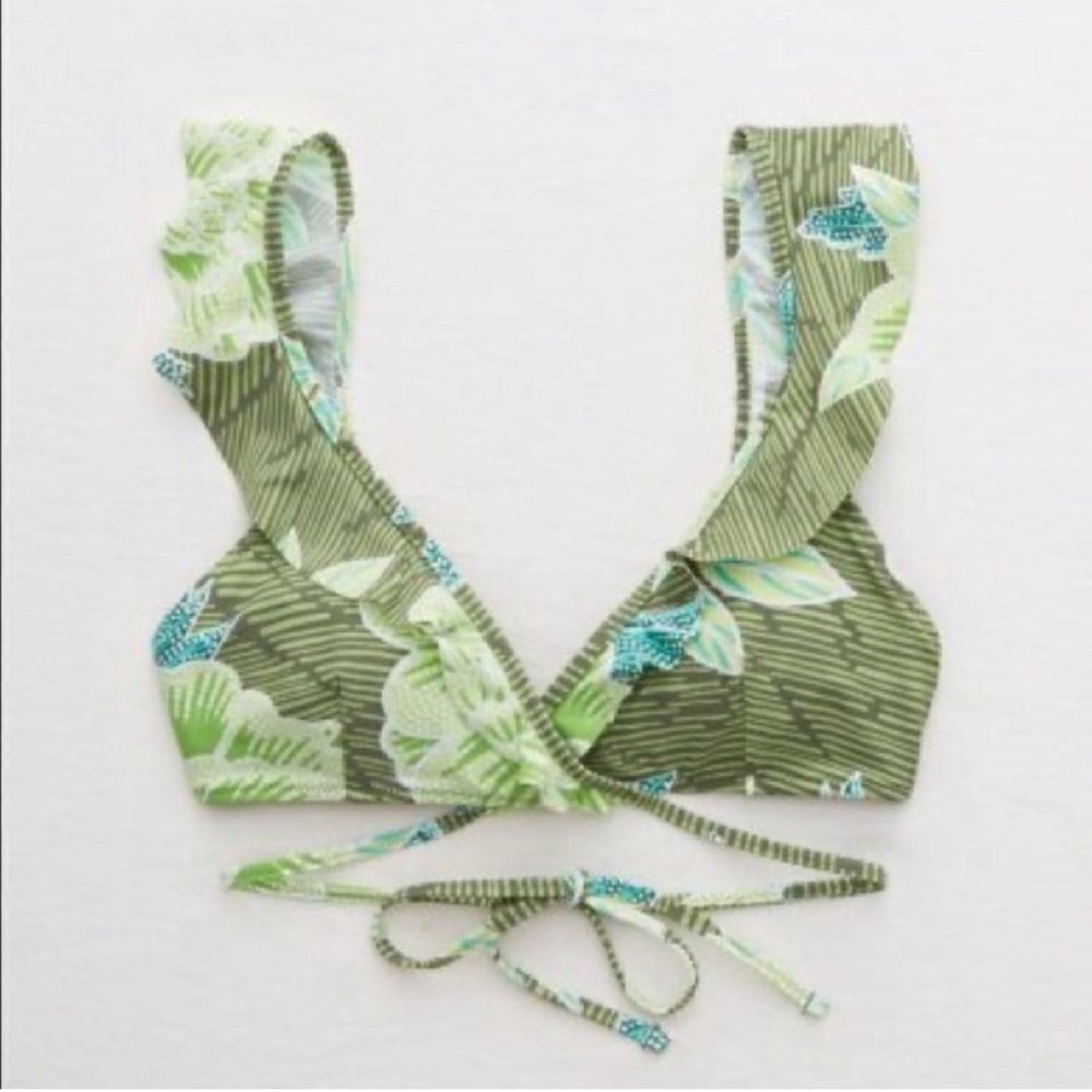 Aerie green floral wrap flutter ruffle strap bikini swimsuit bathing top M